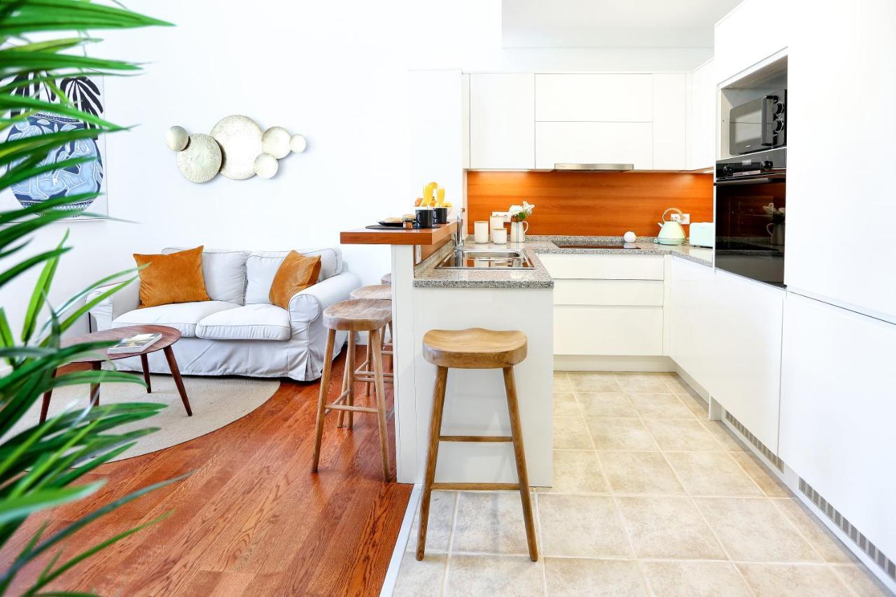 Young Spirit Apartment Фаро Екстериор снимка